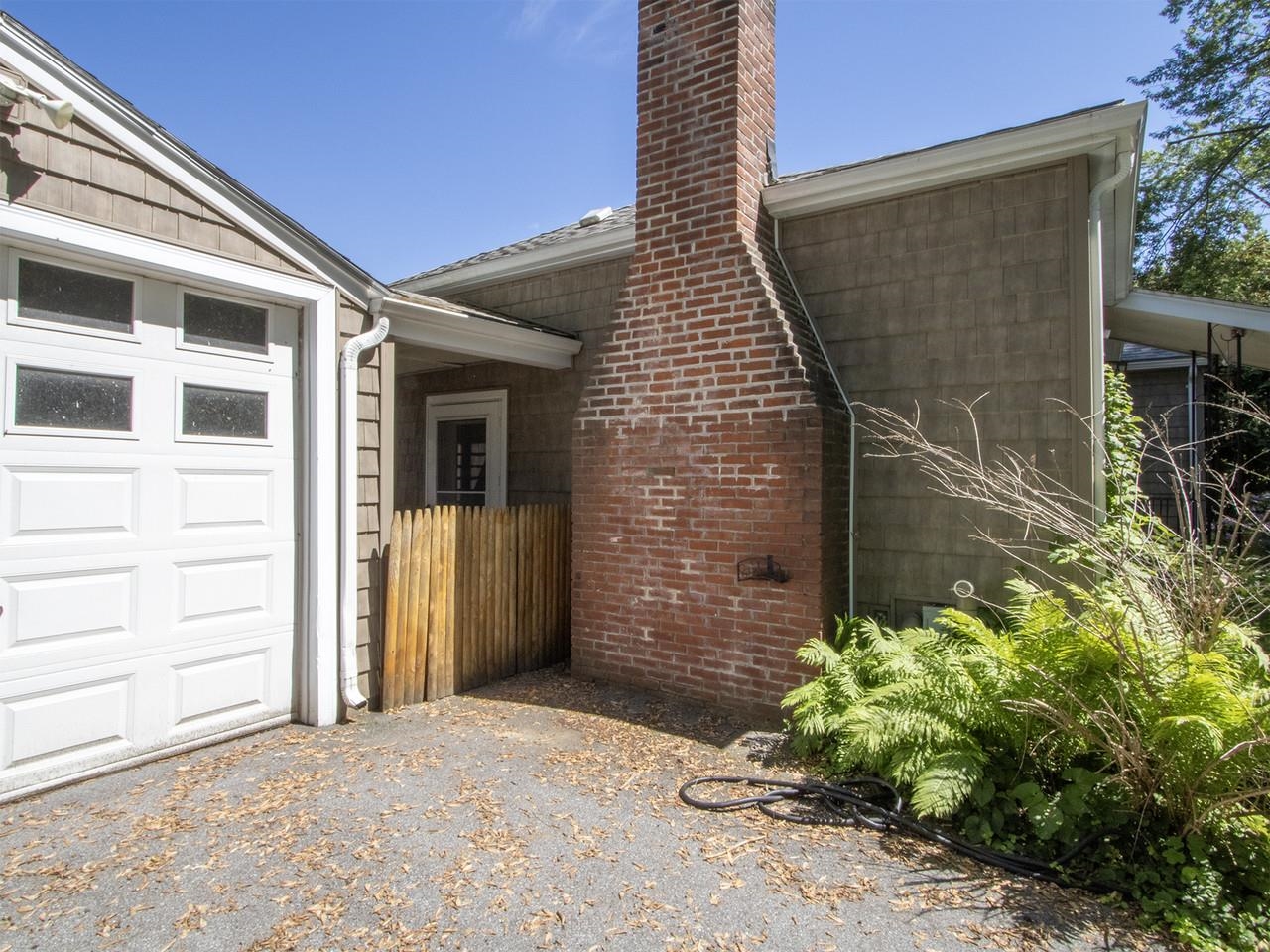 Garage with covered breezeway