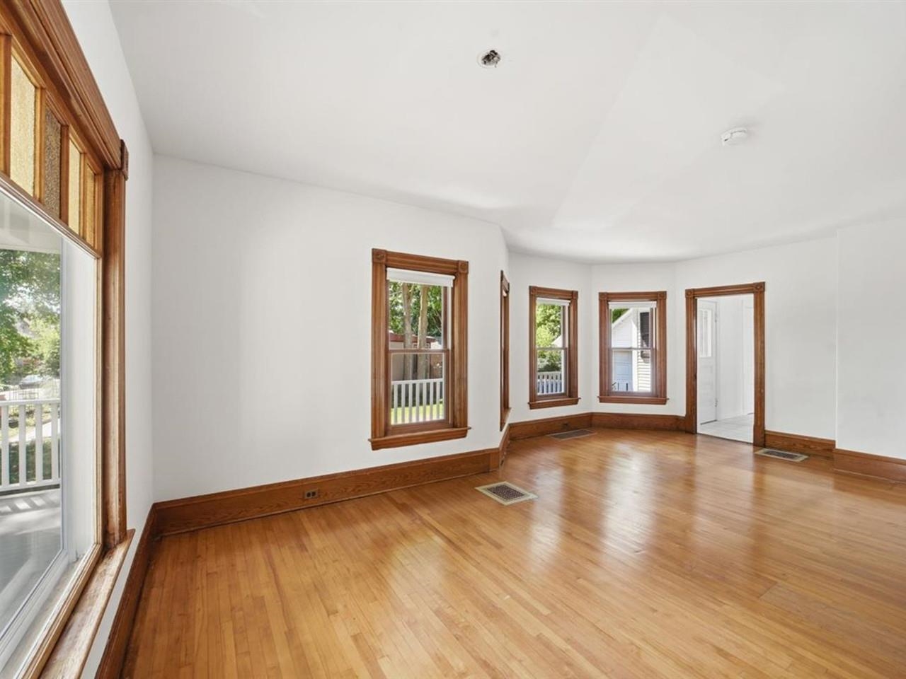 Sunny spacious living room