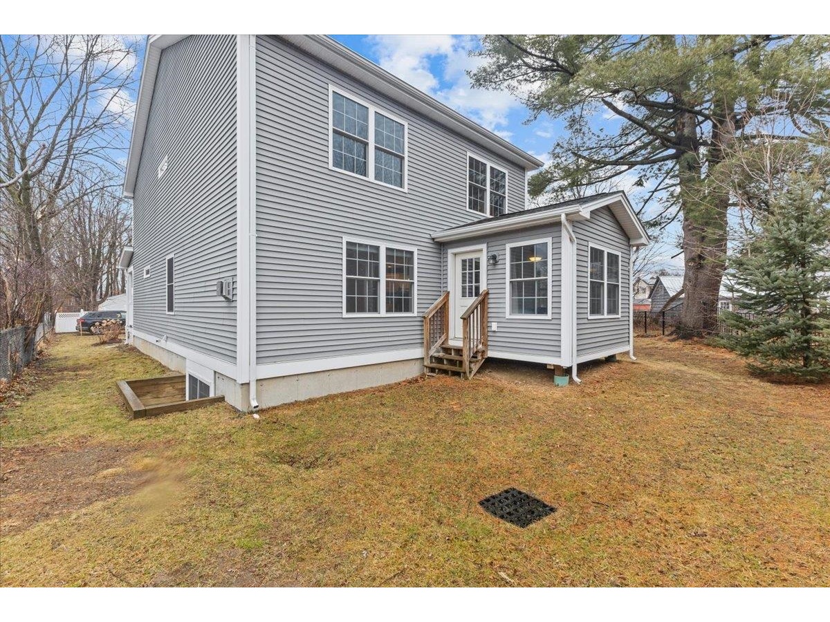 36 Lamoille Street
