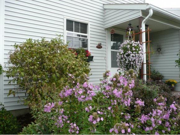 36 Robert Frost Circle, Unit 4
