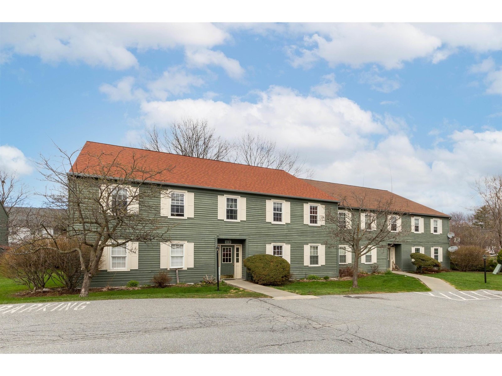 36 Twin Oaks Terrace