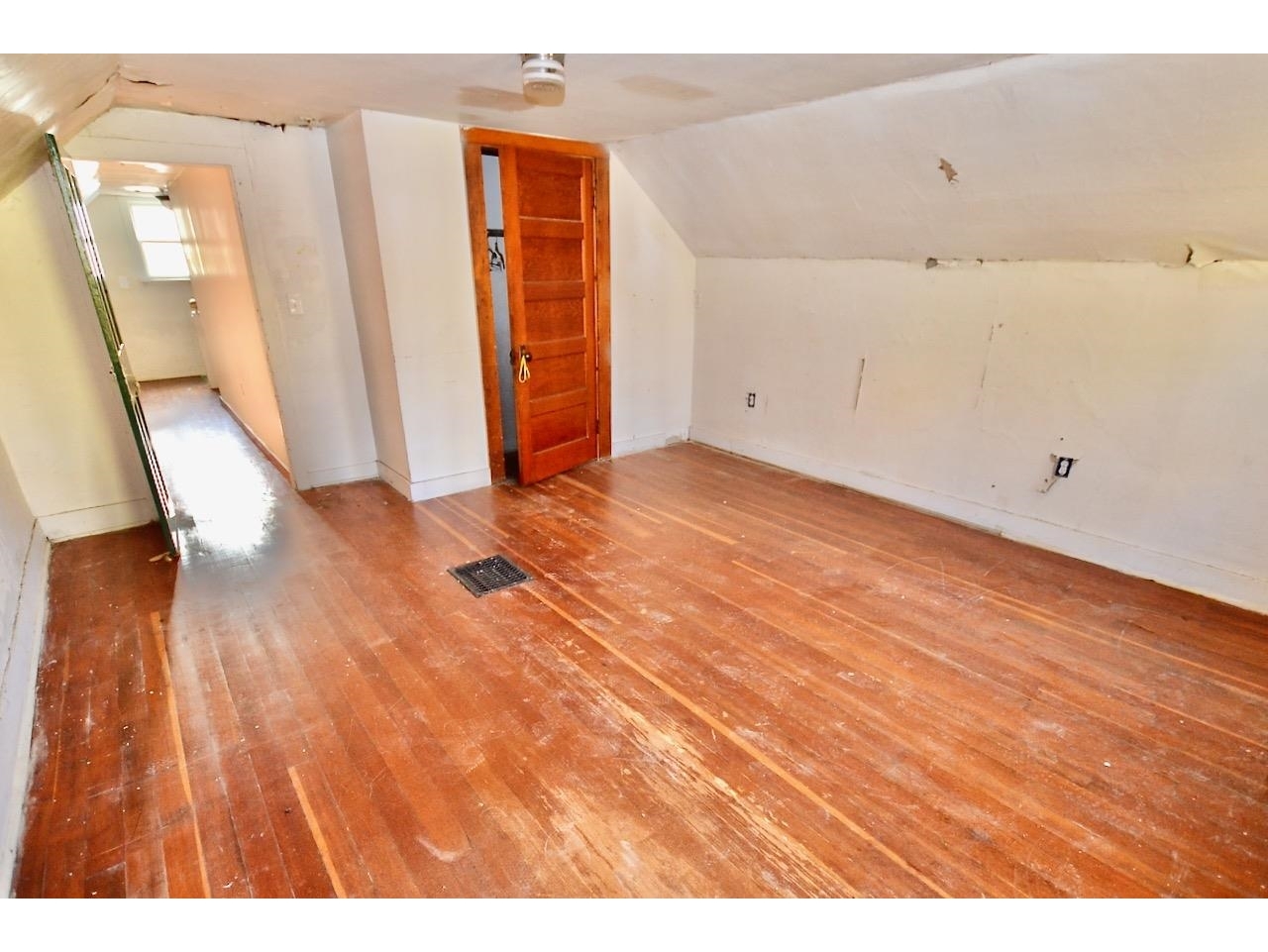 3rd bedroom second floor