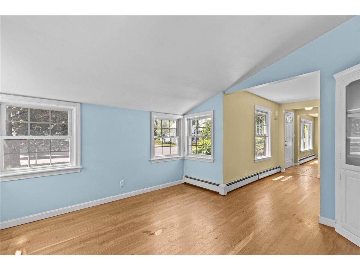 360 Flynn Avenue