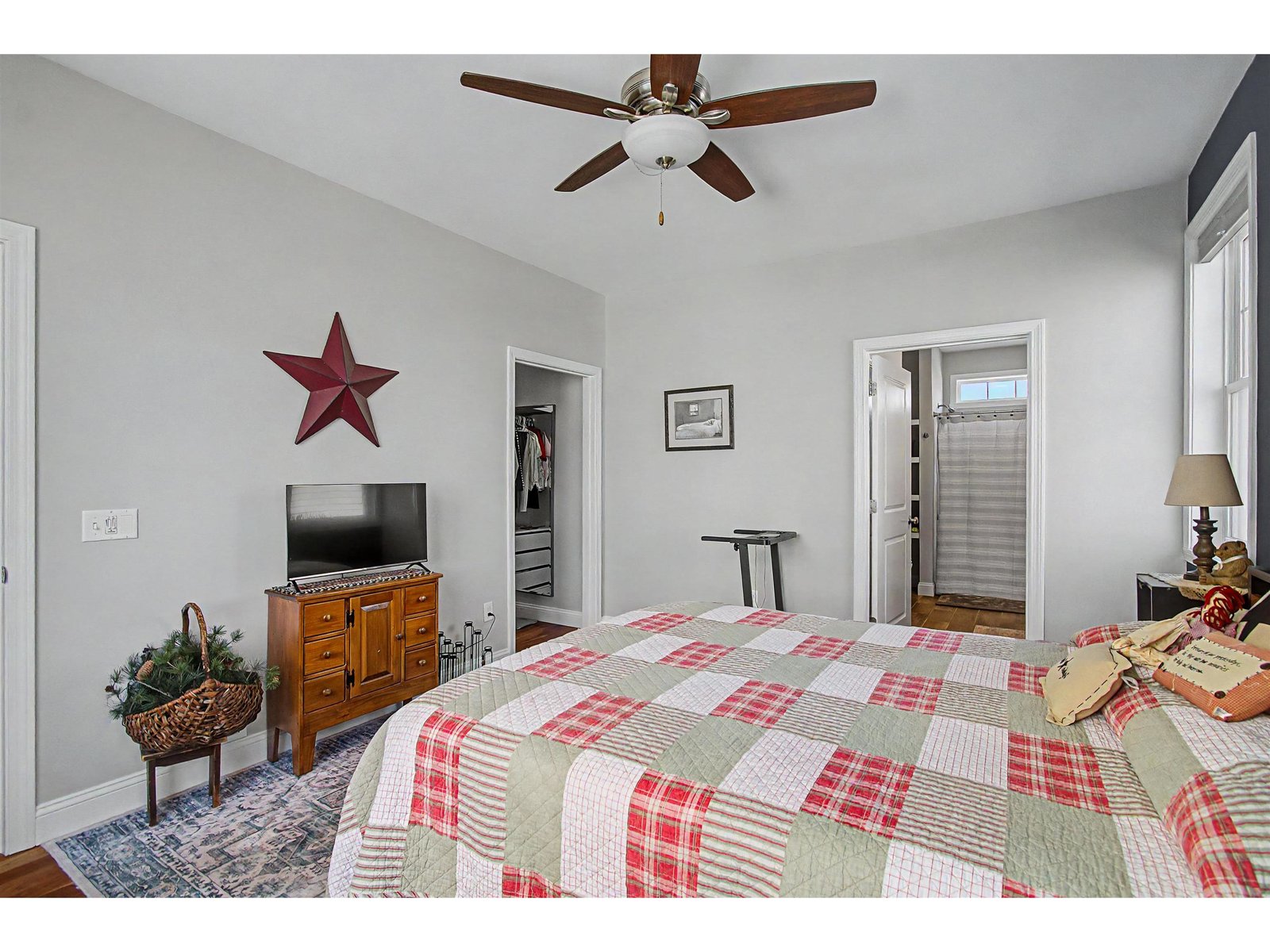 360 Zephyr Road