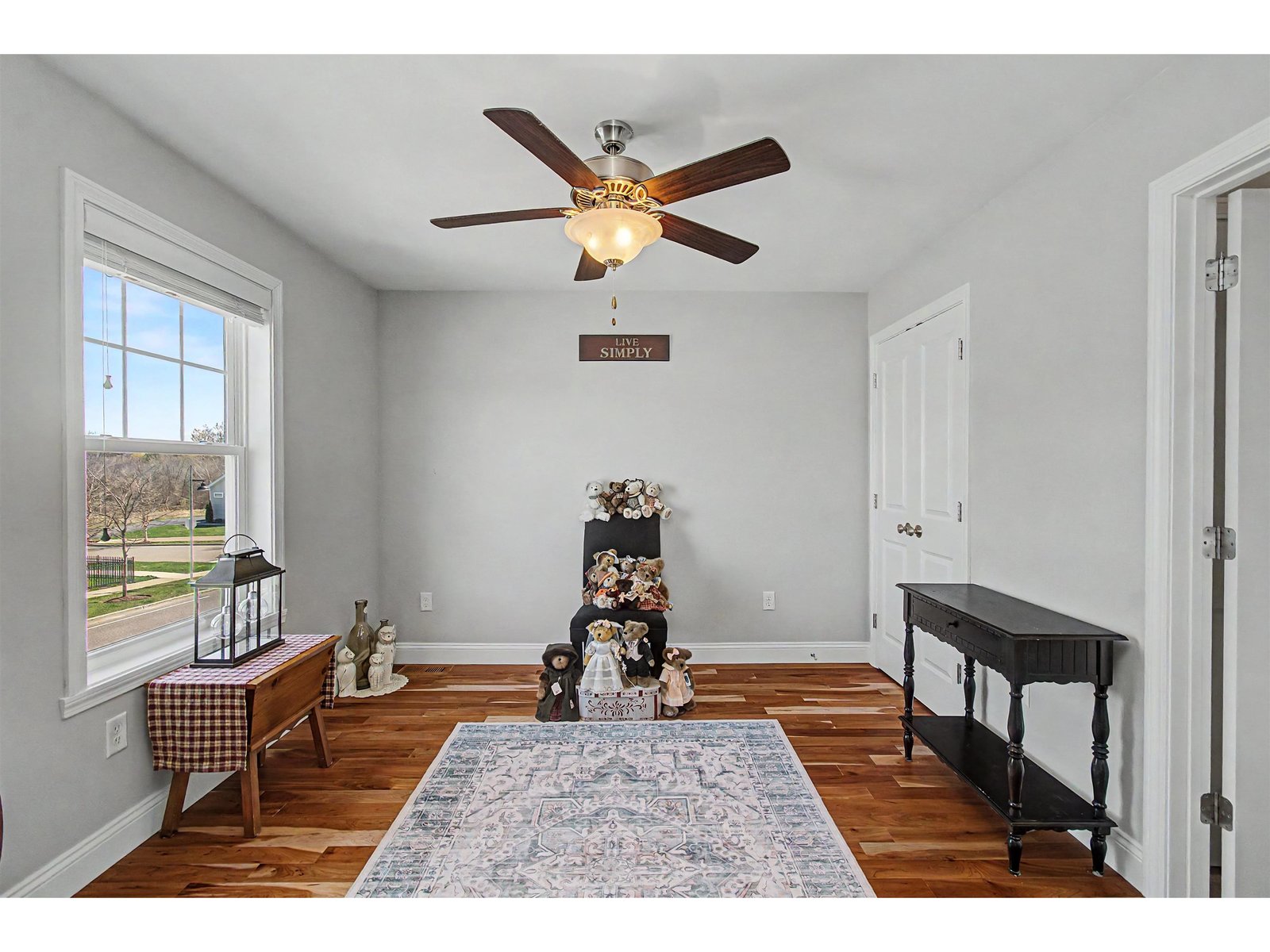 360 Zephyr Road