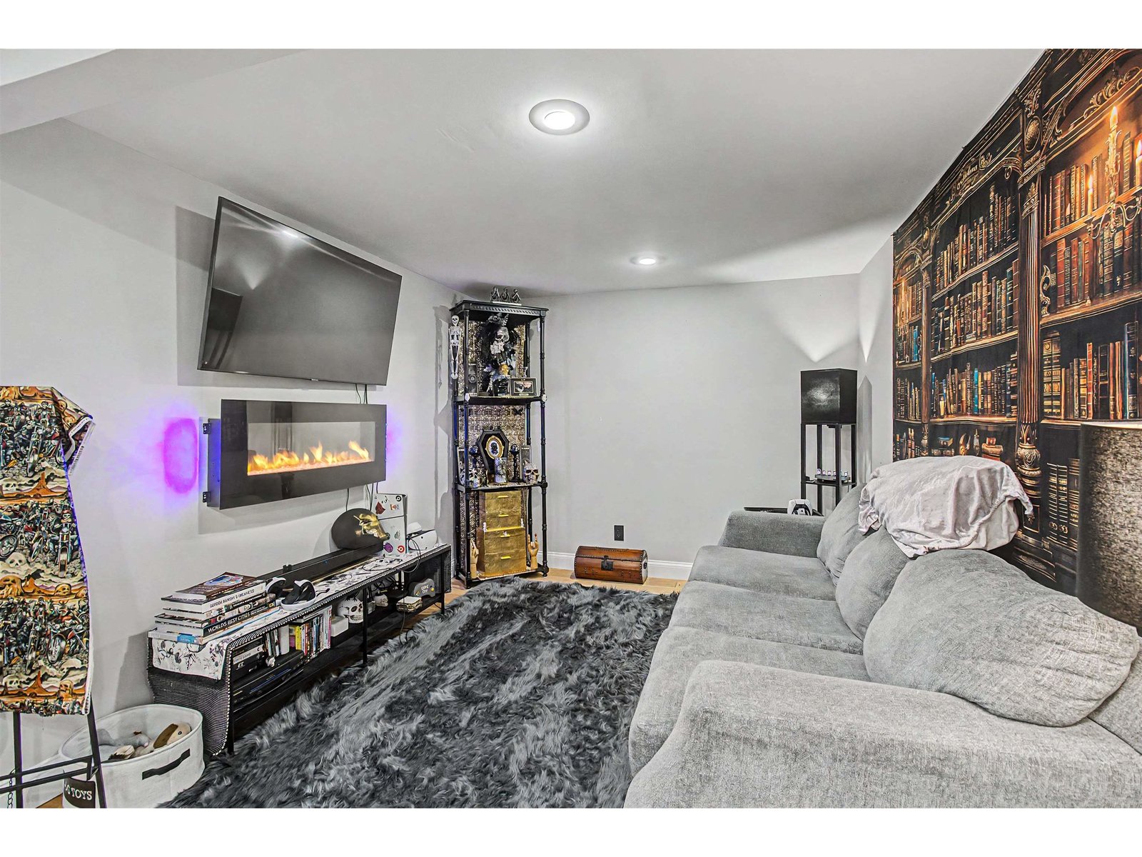 360 Zephyr Road