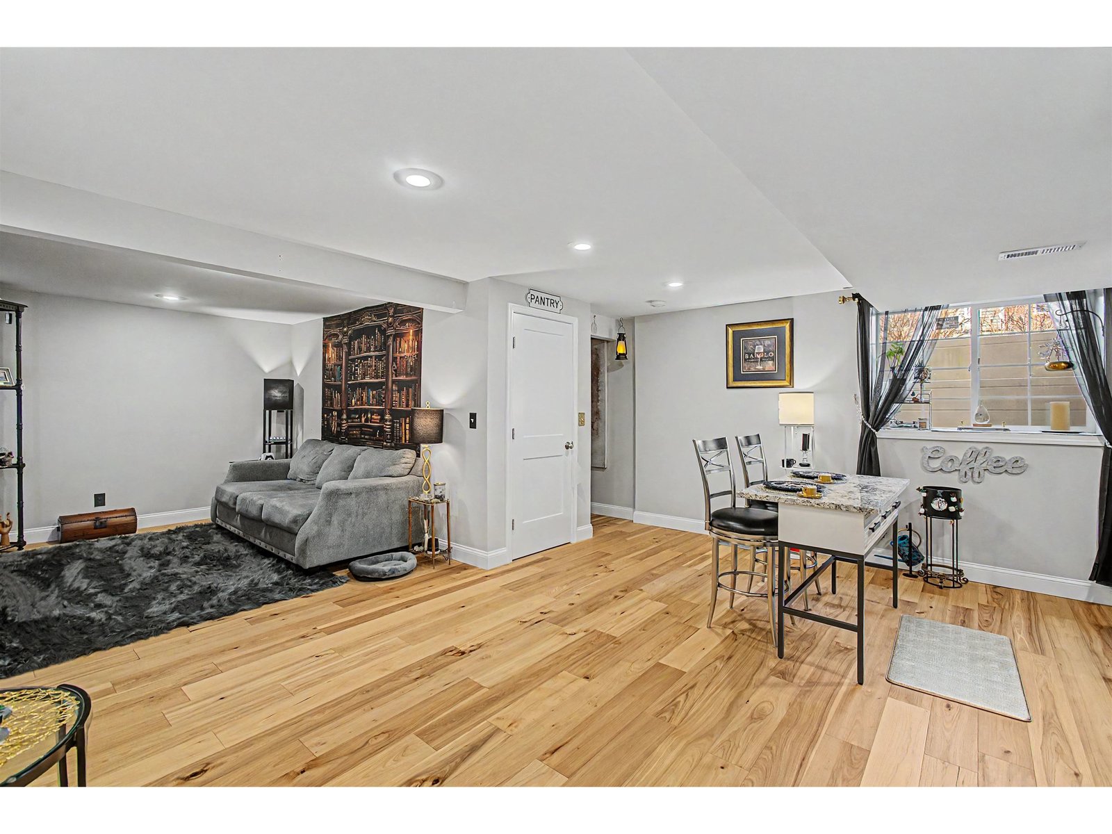 360 Zephyr Road
