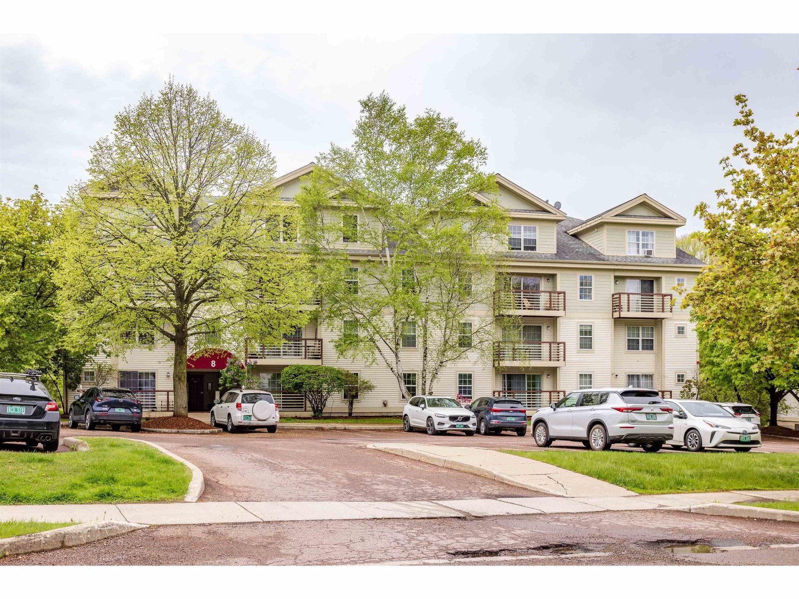 362 Hildred Drive, Burlington