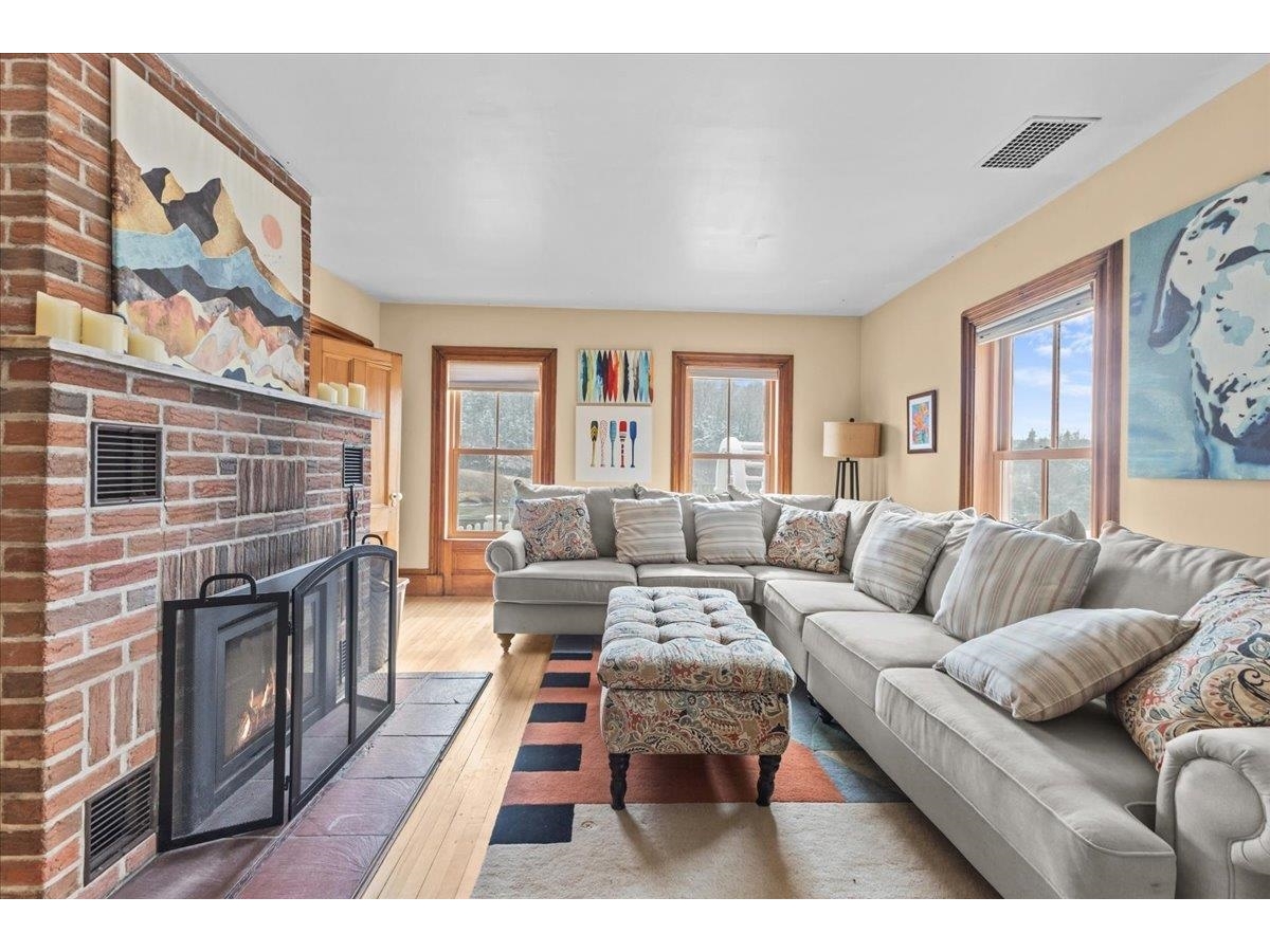 362 River Road