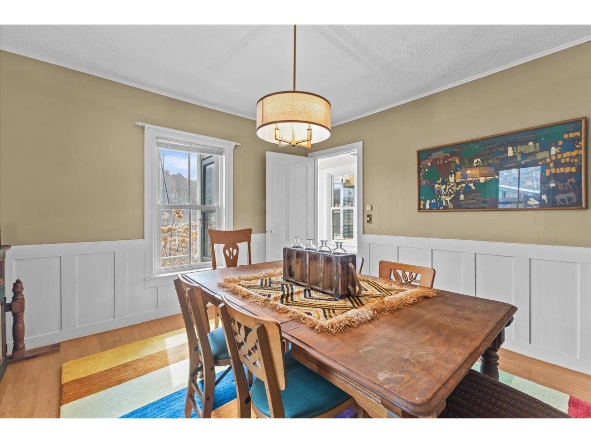 362 River Road