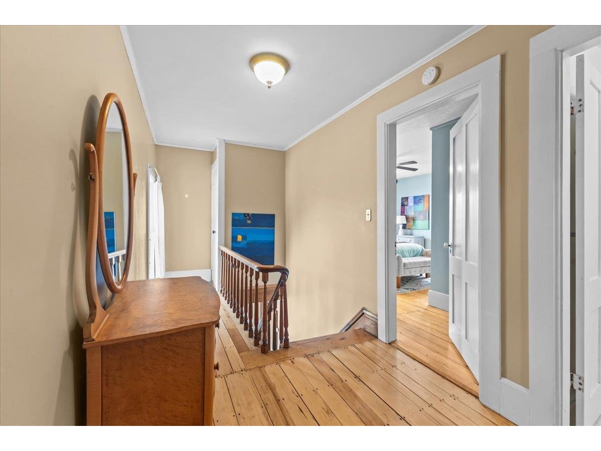 362 River Road