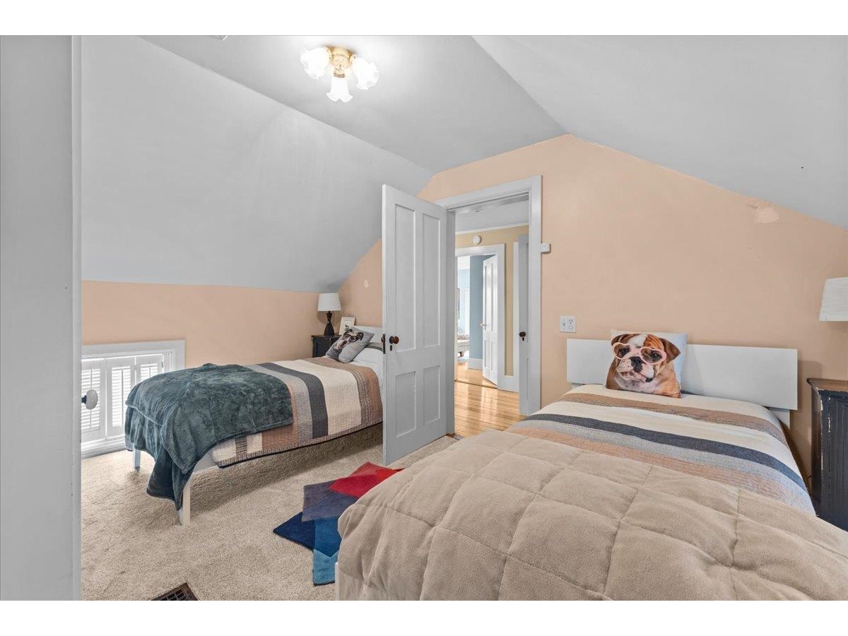 362 River Road
