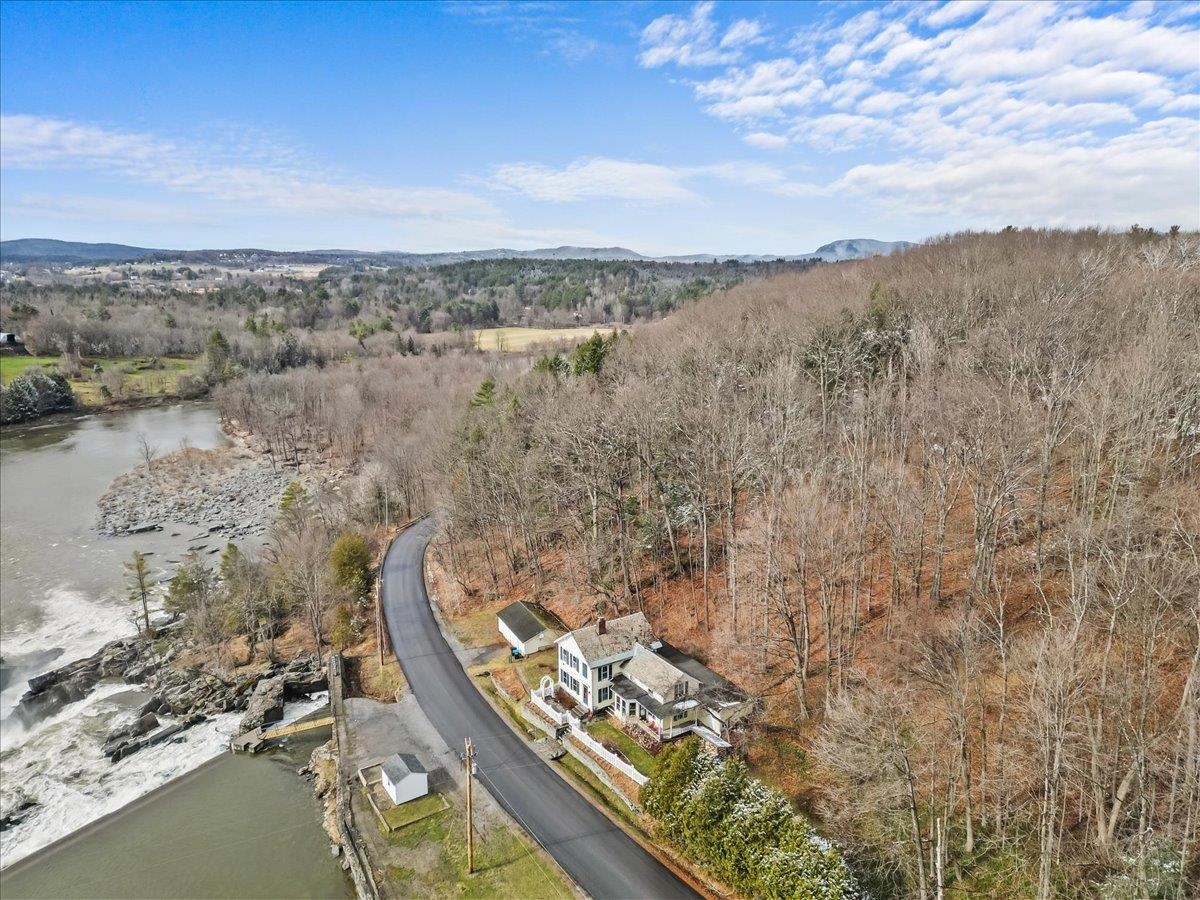 362 River Road