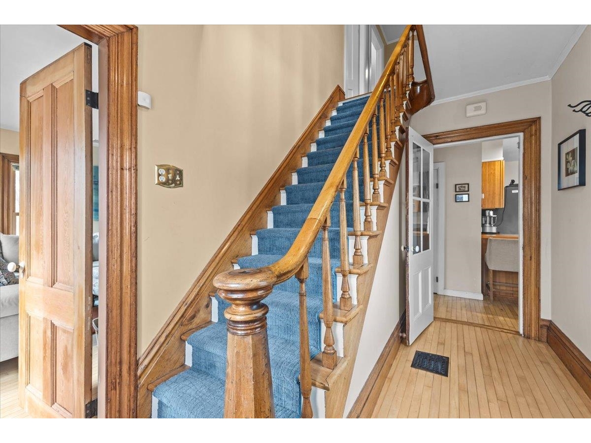 362 River Road