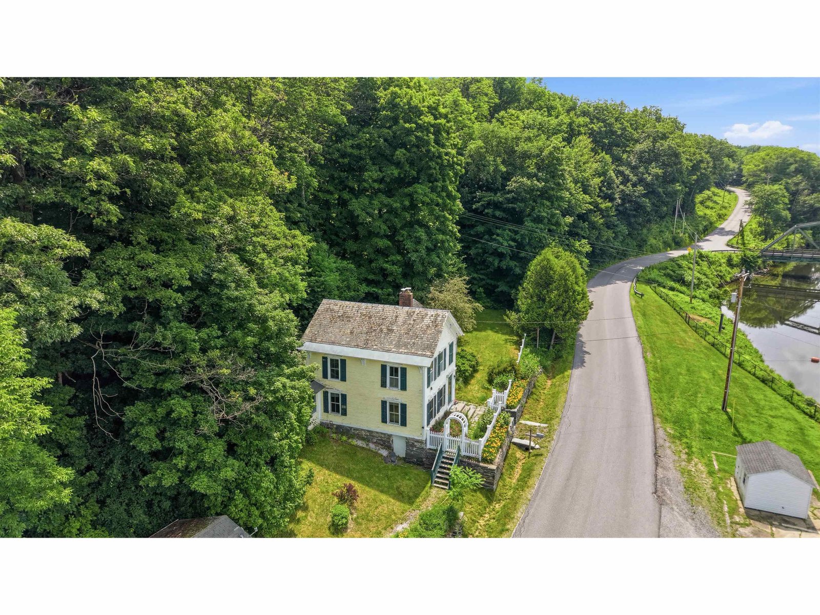 362 River Road
