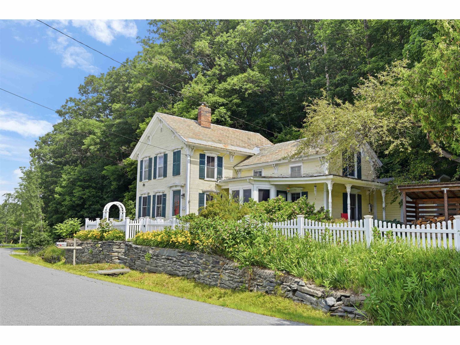 362 River Road