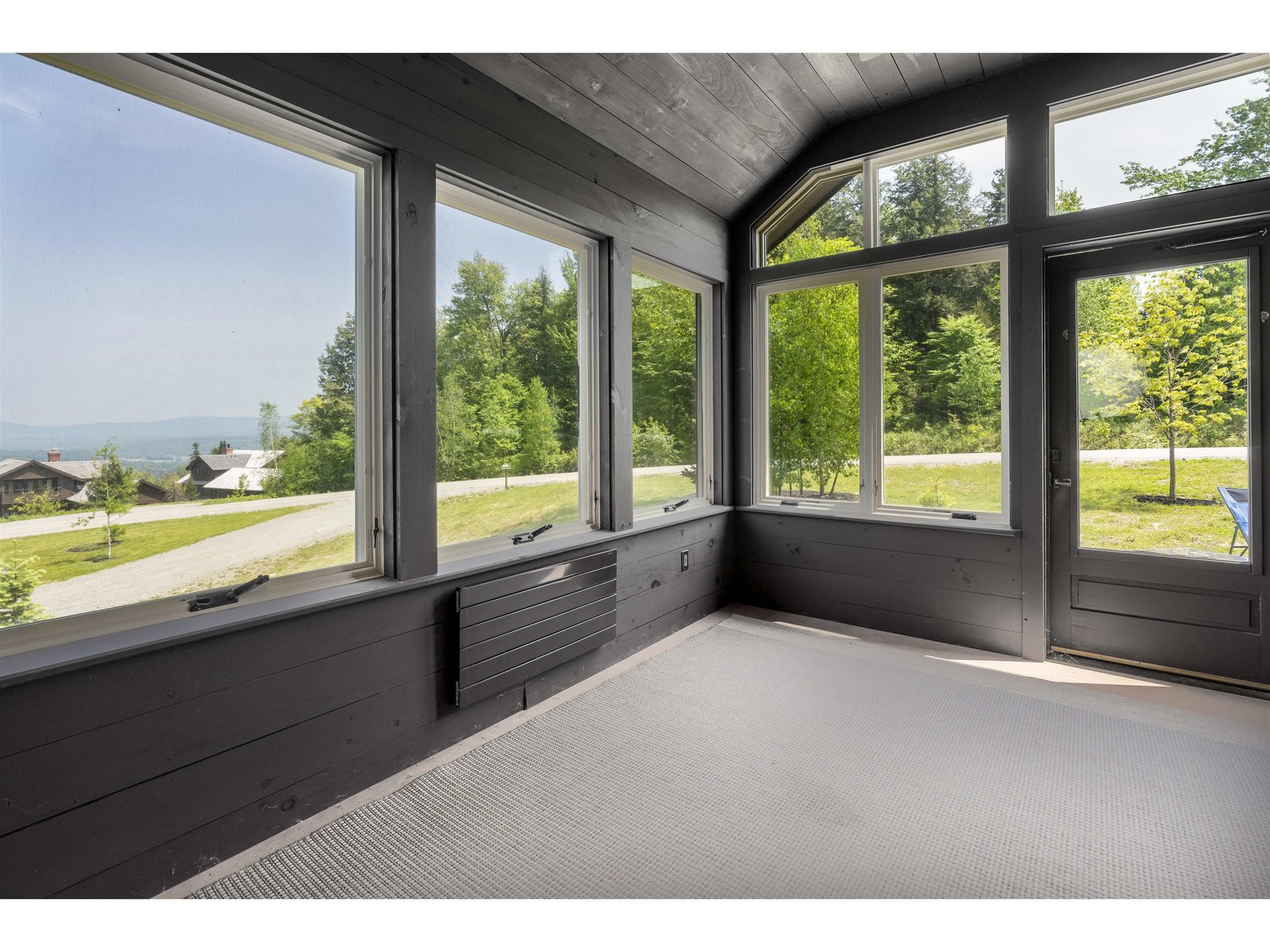 Sunroom (with heater for colder days)