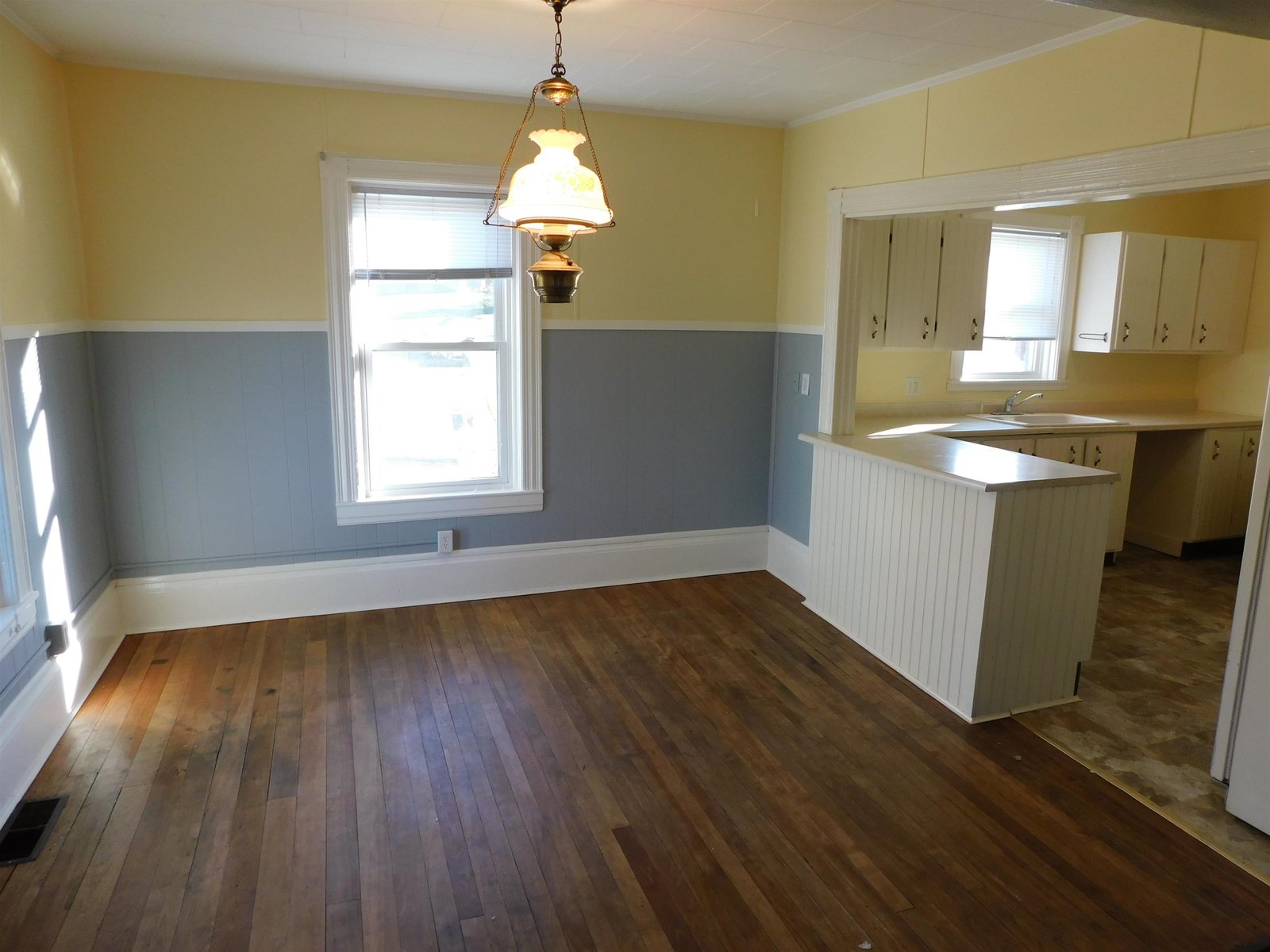 Apt 1 Dining Rm