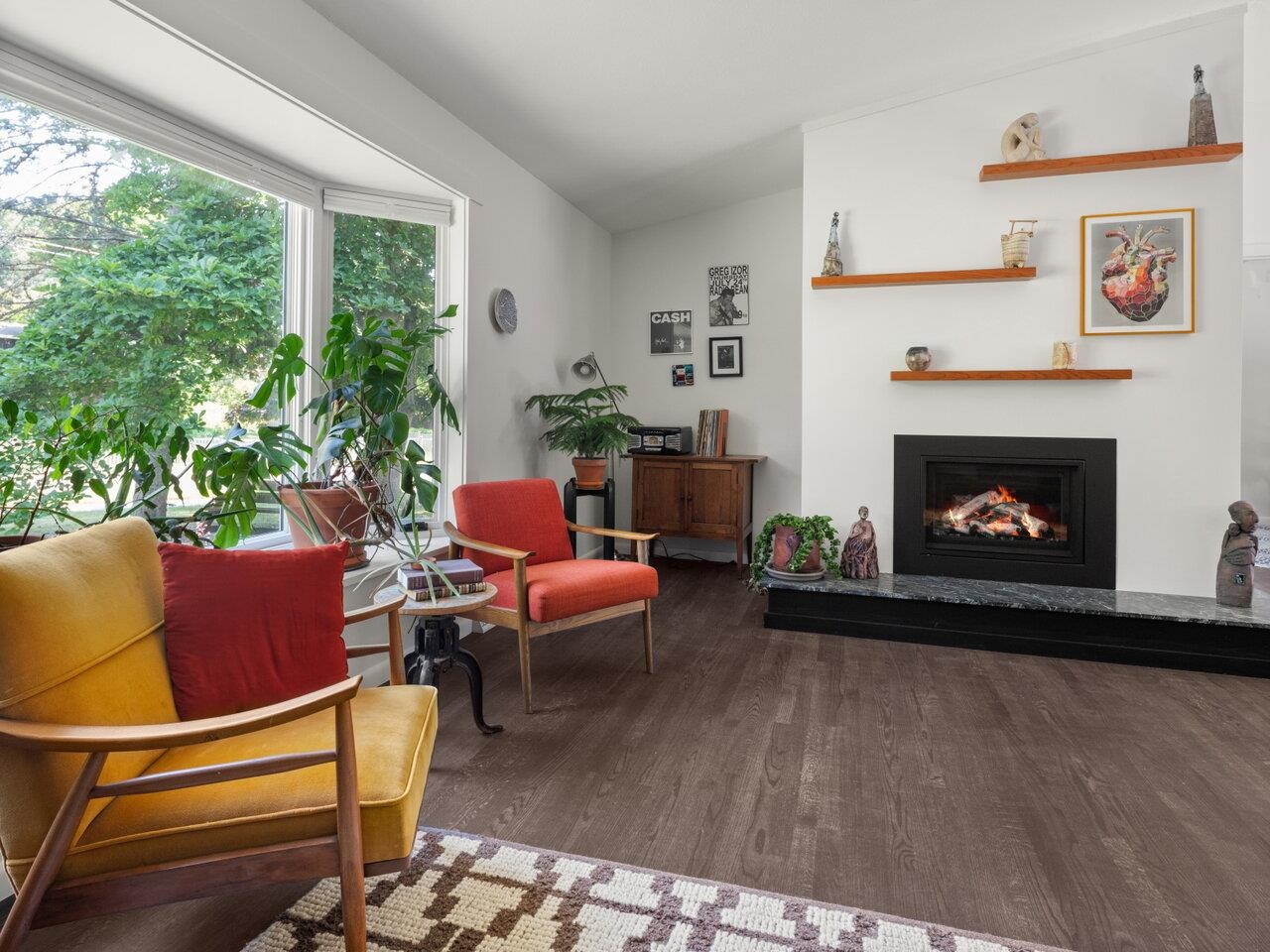 366 South Cove Road, Burlington