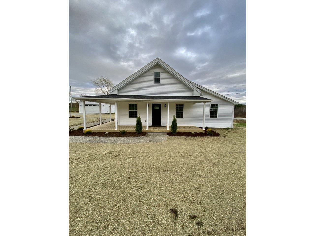 3687 Oak Hill