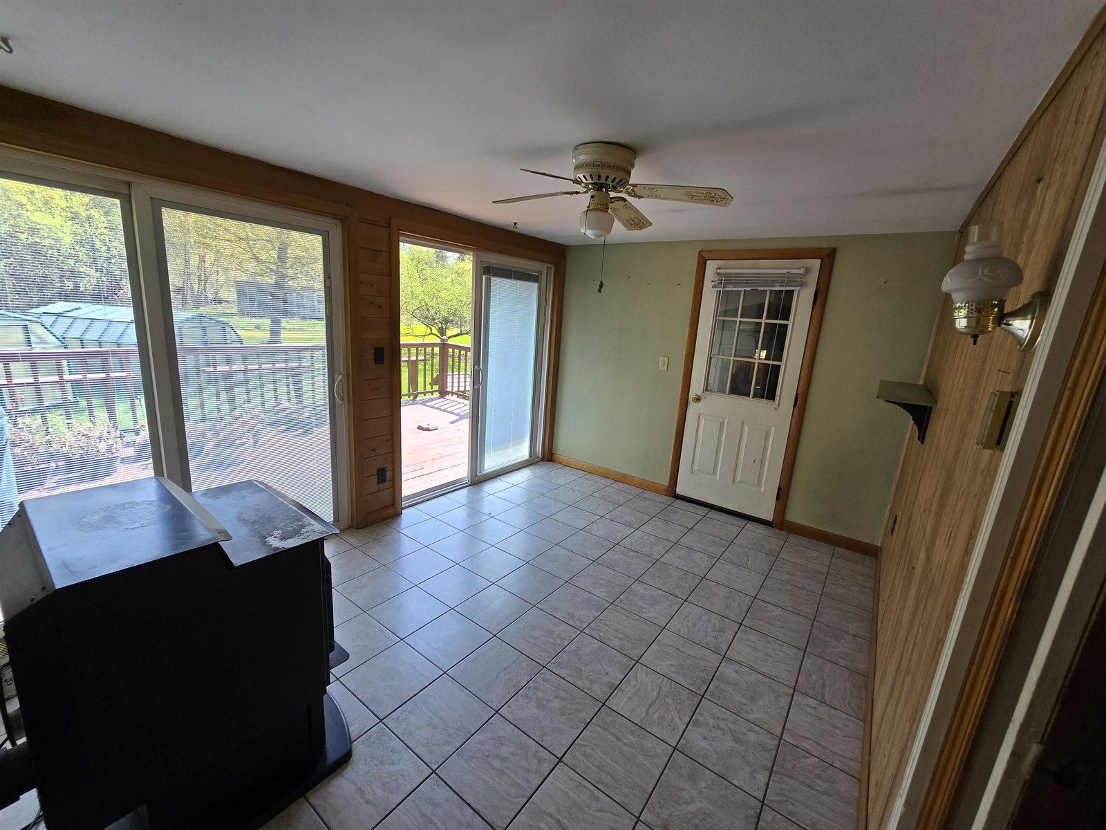 To back deck