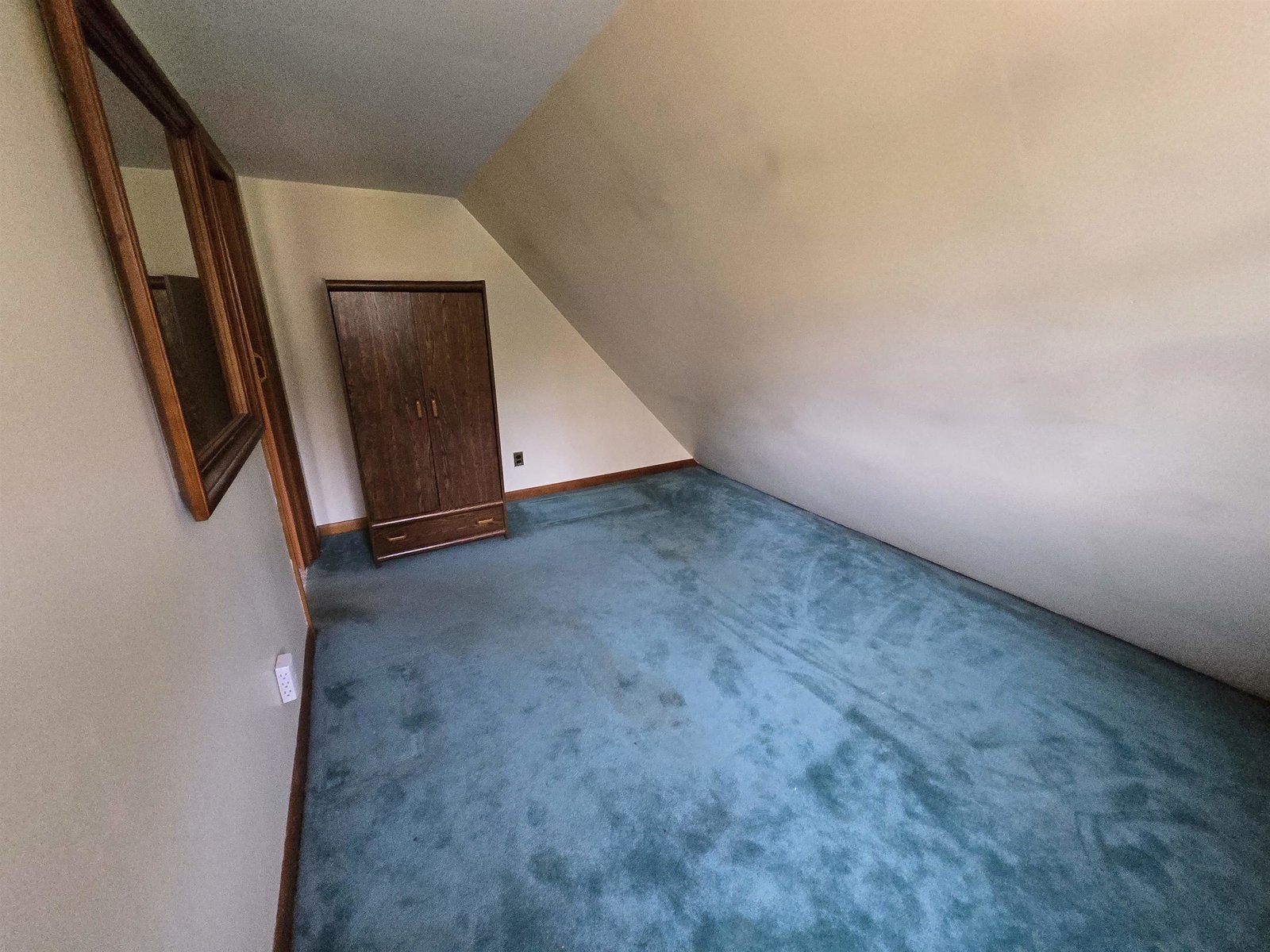 2nd floor bonus room