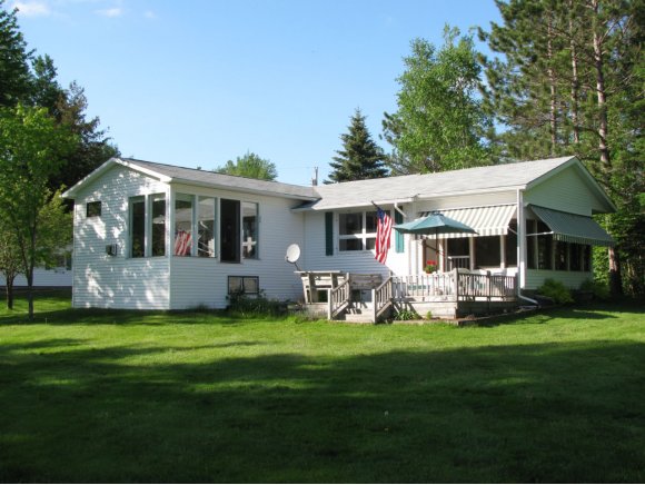 37 Beach Rd
