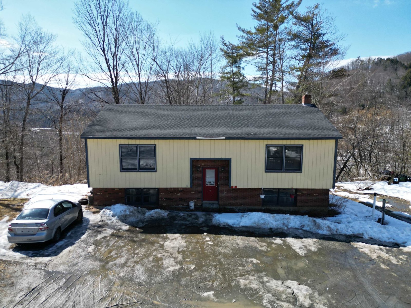 37 Dee Haven Lane