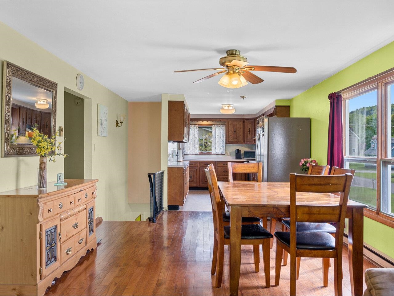 Dining/Kitchen