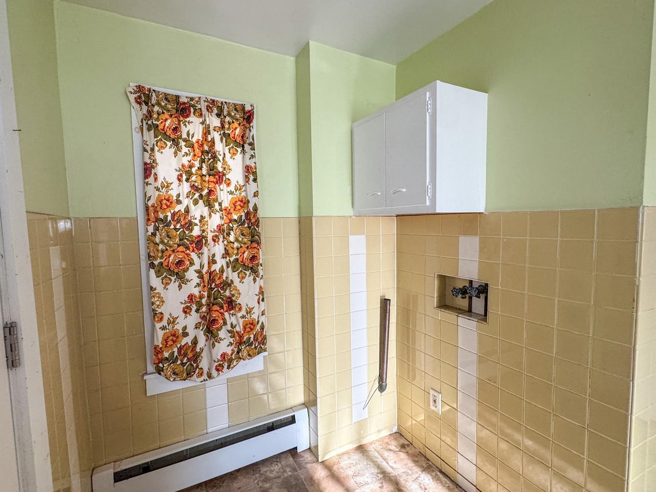 Laundry Hook-Ups