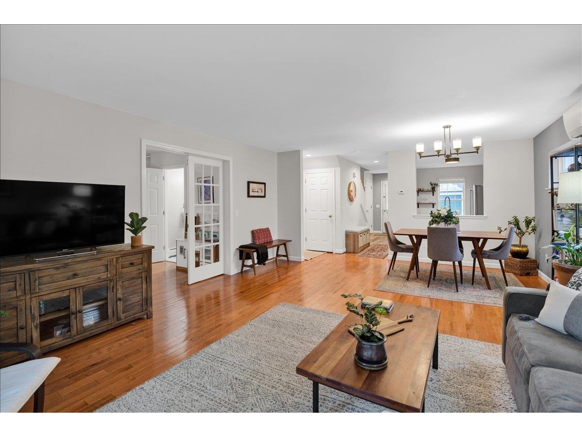 37 Fox Run Road
