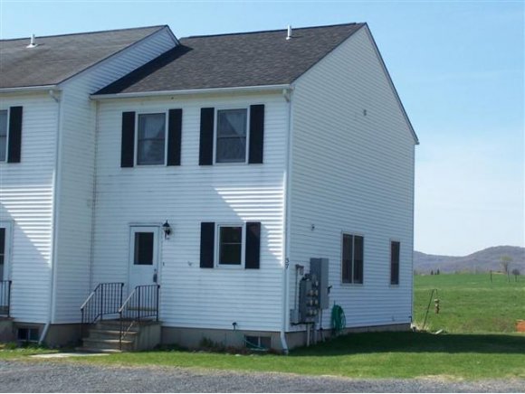 37 Hawley Rd, Unit 101