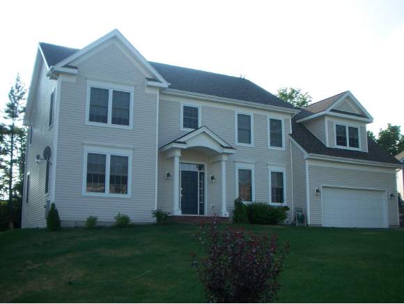 37 Ledge Dr