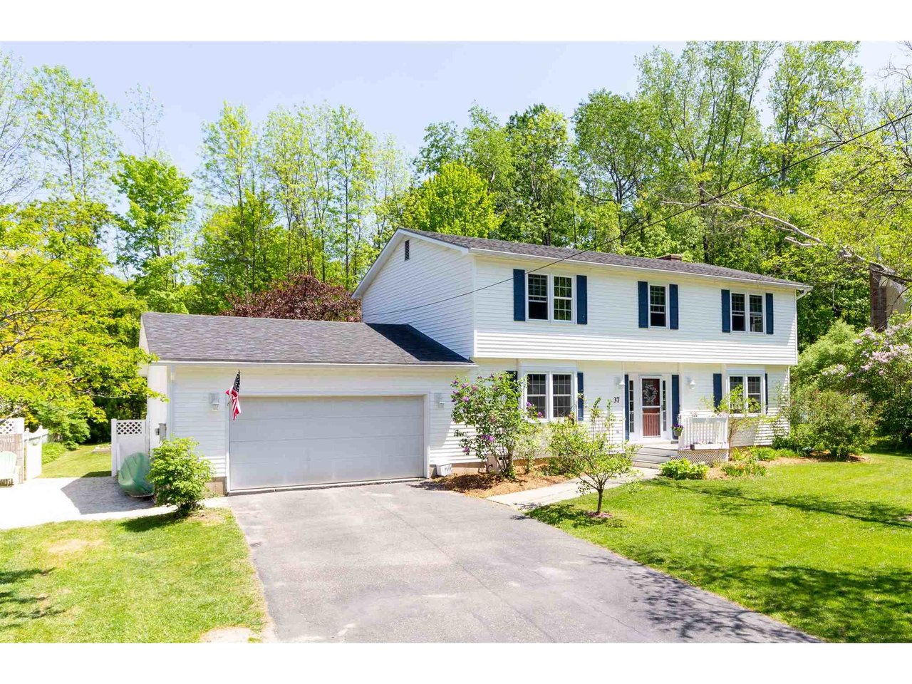 37 Munroe Drive