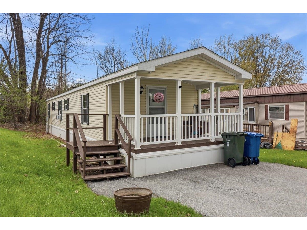 37 Penny Lane, Shelburne