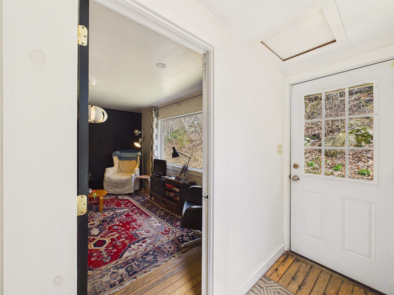 37 Robinson Avenue