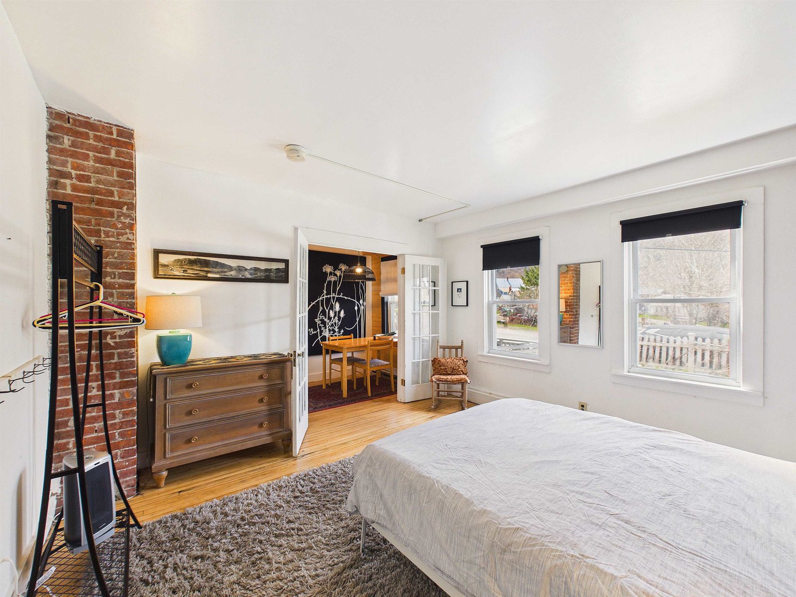37 Robinson Avenue