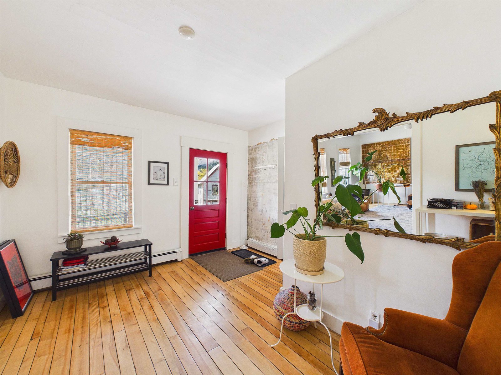 37 Robinson Avenue