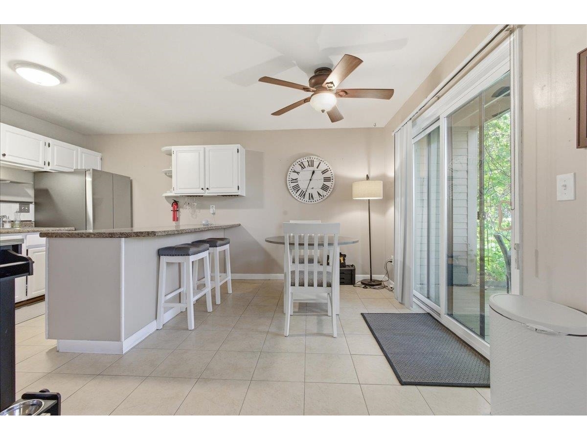 37 Twin Oaks Terrace