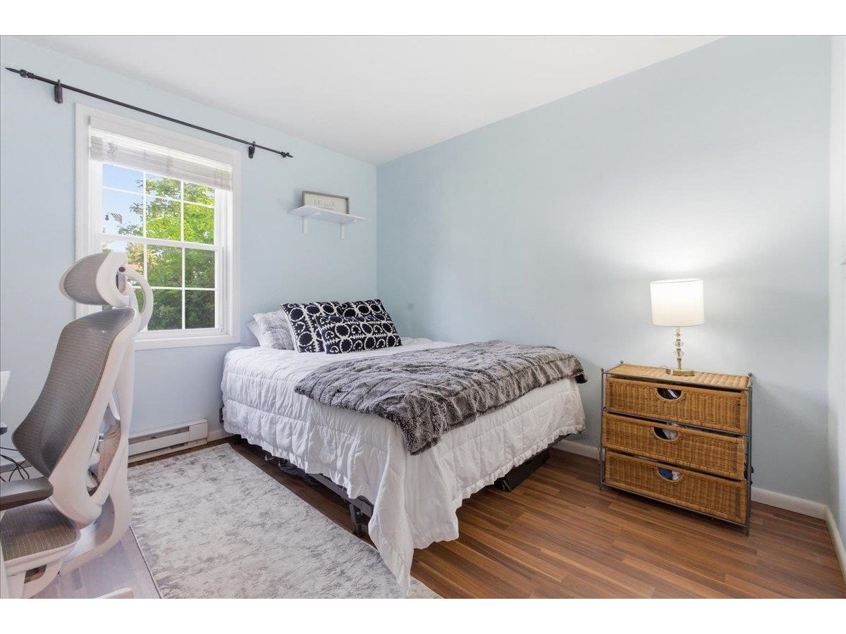 37 Twin Oaks Terrace