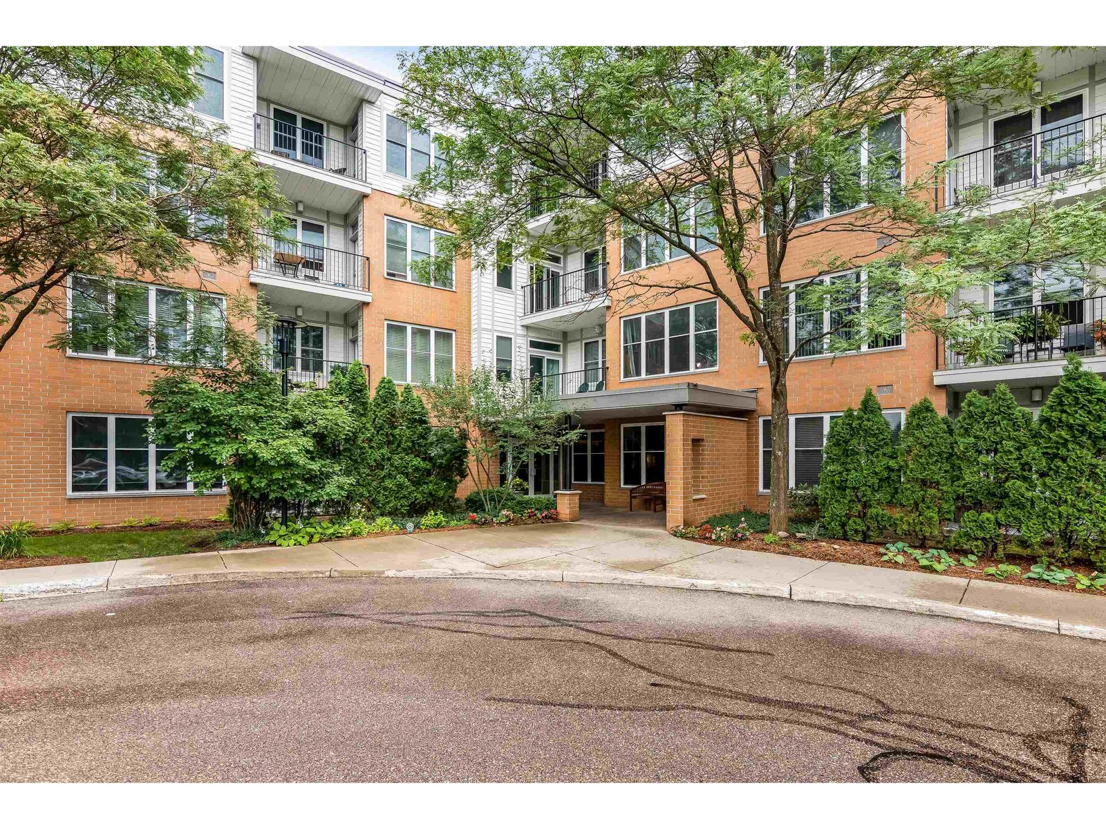 370 Farrell Street, South Burlington