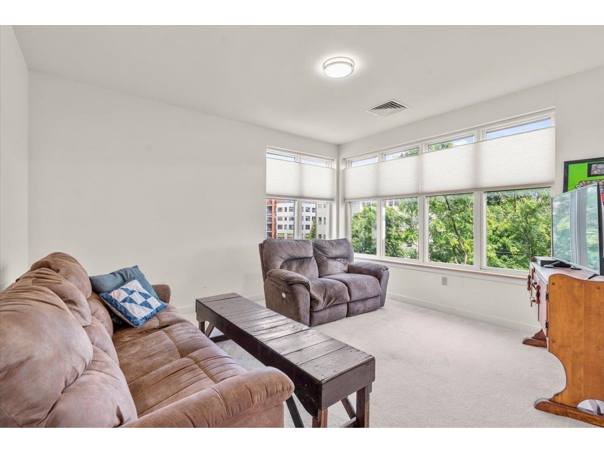 370 Farrell Street, Unit 401