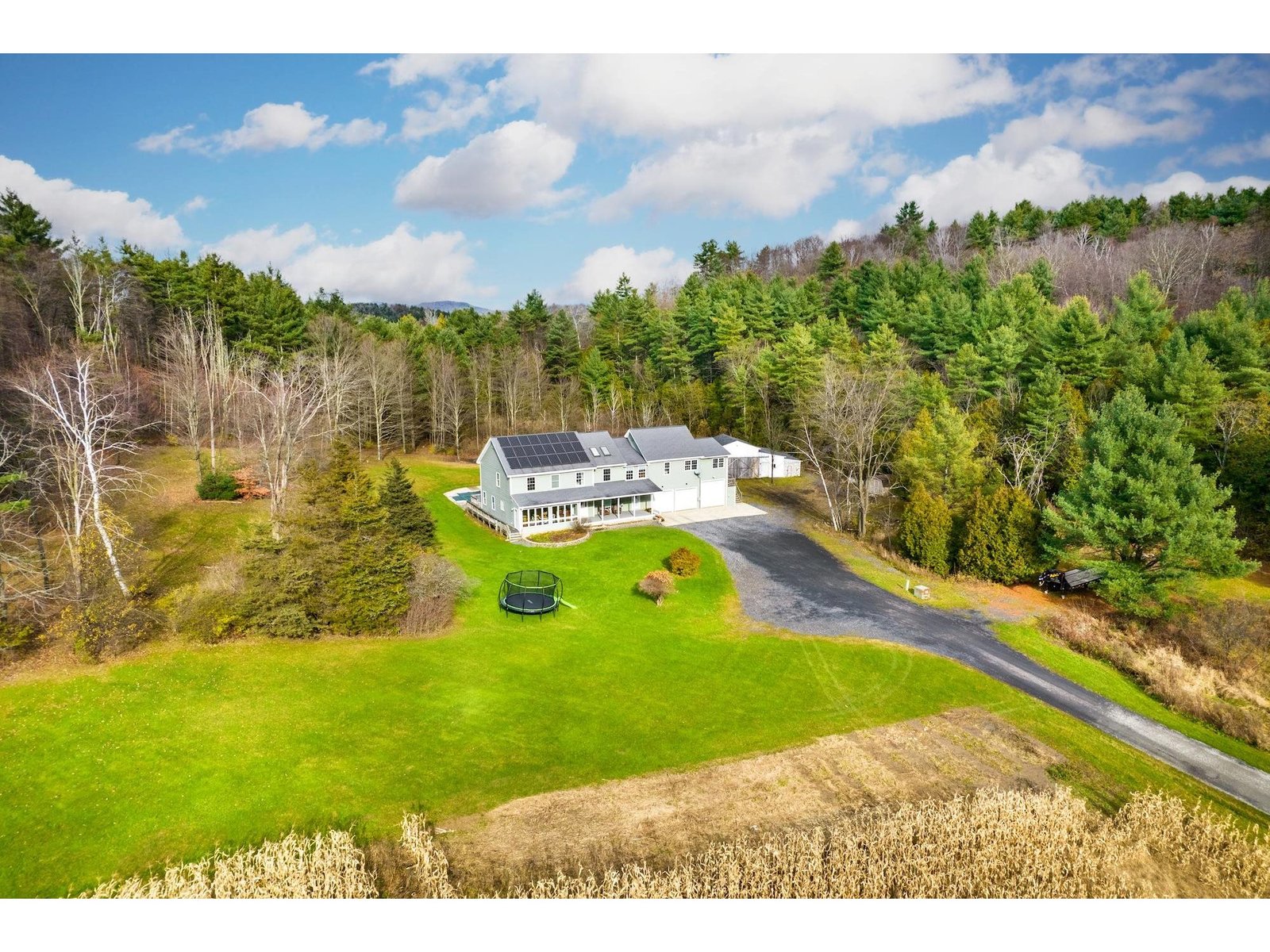 372 Isham Road
