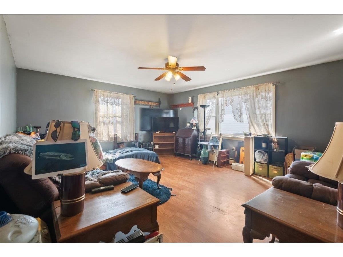 374 Lake Road
