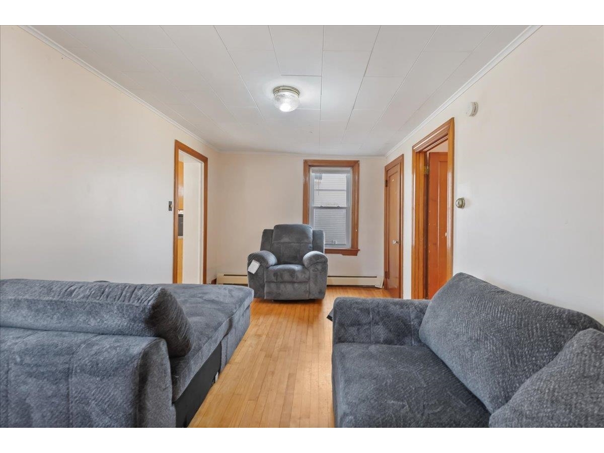 374 Lake Road