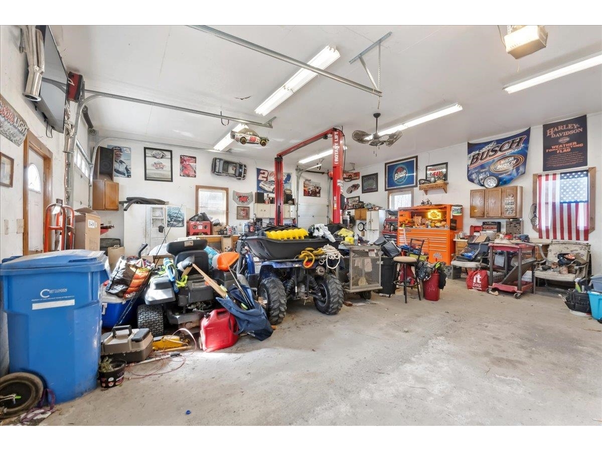 374 Lake Road