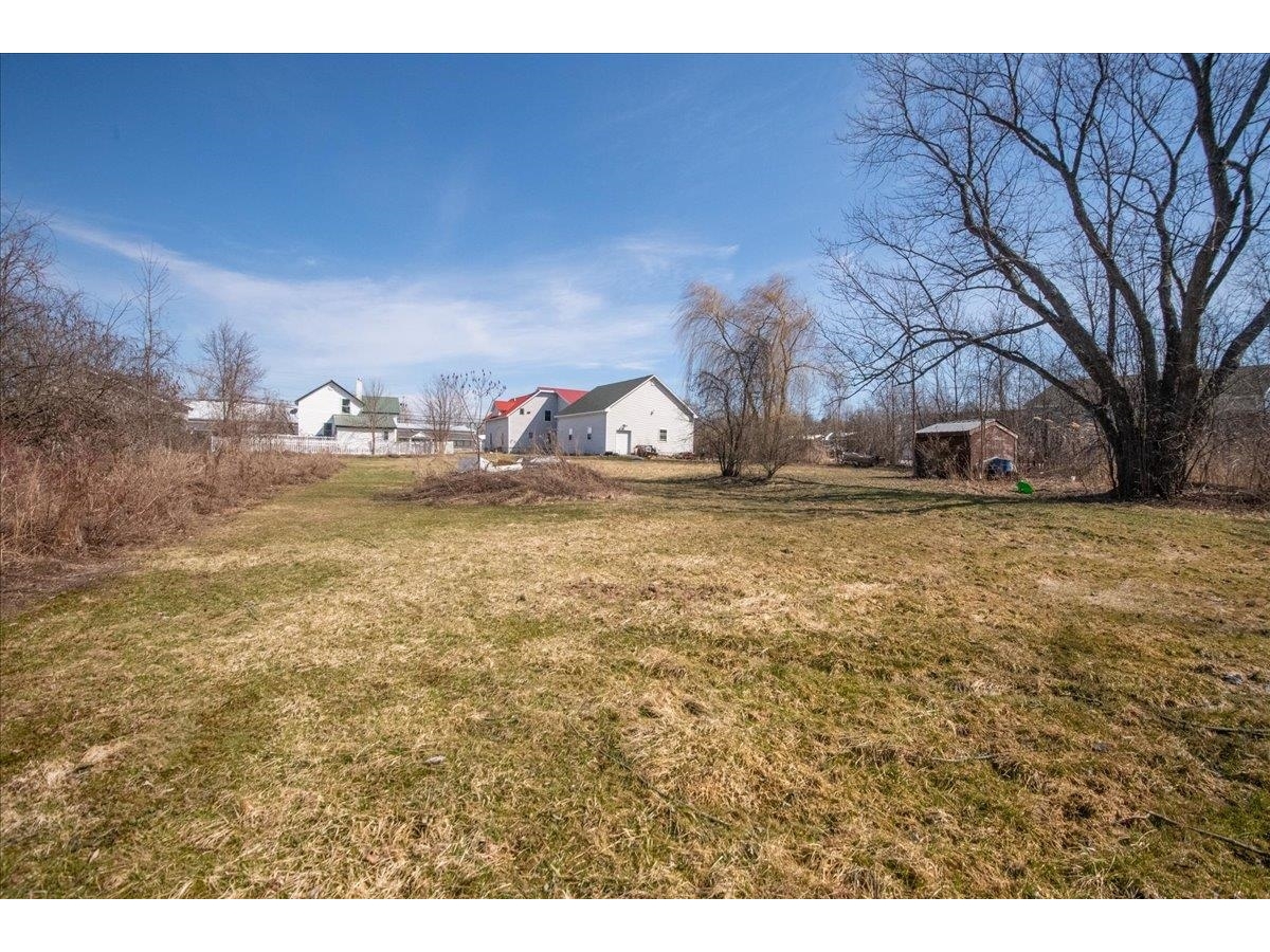 374 Lake Road