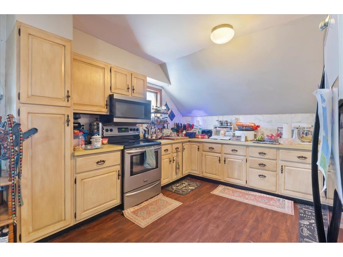 374 Lake Road