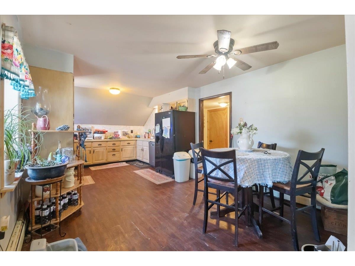 374 Lake Road
