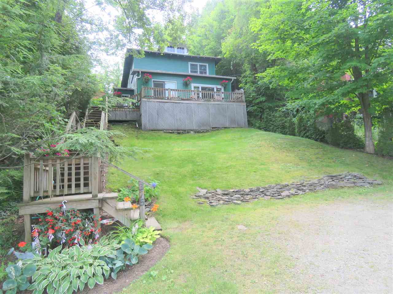 375 Farrant Street